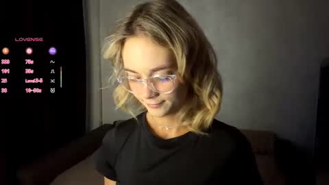 Snapshot of karlenegries chatting on 07.28.26 Olivia online show from 07.28.26