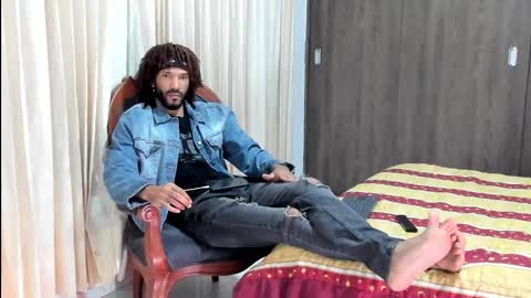 Snapshot of karlmarley1 chatting on 11.07.25 Karl online show from 11.07.25