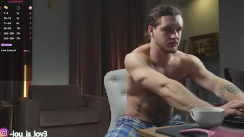 Karlos and Louis online show from 10.30.25