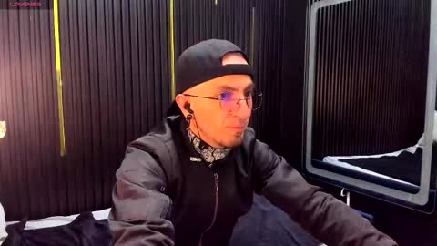 Snapshot of karlostrom chatting on 02.09.26 karlostrom online show from 02.09.26