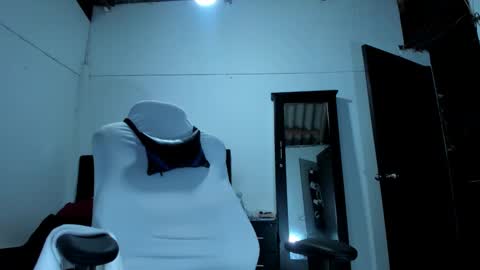 Snapshot of karly_shiine_ chatting on 10.26.25 karly. online show from 10.26.25