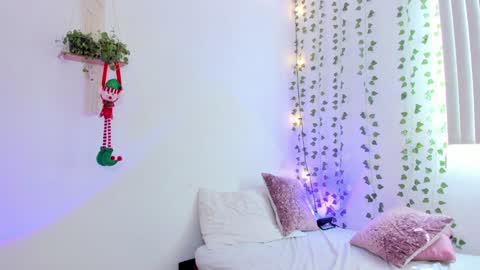 Karlye online show from 12.24.24