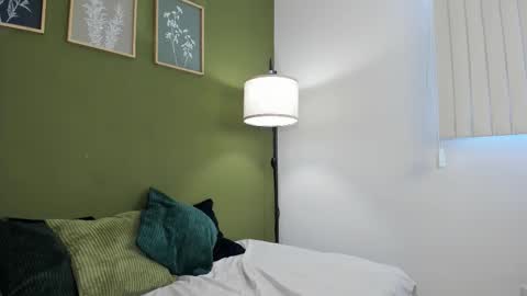 Karlye online show from 09.17.25