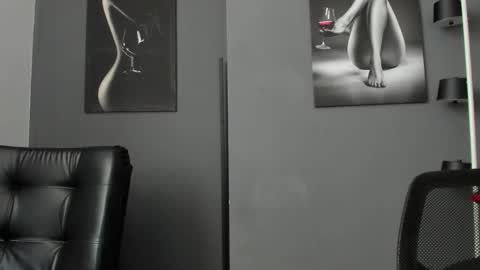 Snapshot of karlyjons_ chatting on 02.09.26 online show from 02.09.26