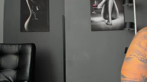 Snapshot of karlyjons_ chatting on 02.13.26 online show from 02.13.26