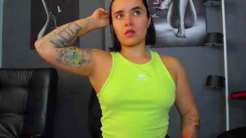 Snapshot of karlyjons_ chatting on 03.09.26 online show from 03.09.26