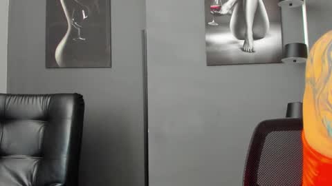 Snapshot of karlyjons_ chatting on 03.19.26 online show from 03.19.26