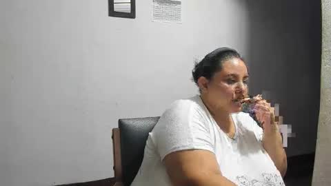 Karol online show from 04.21.26