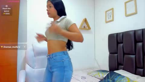 Karol online show from 10.14.25