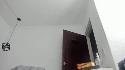  Karol  online show from 04.25.26