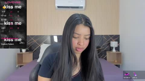 karol_cortes online show from 05.04.26