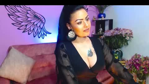 Karol Kenedy online show from 10.05.25