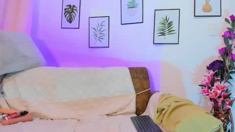 karol_w10 online show from 11.11.25