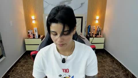 Karol and Luna online show from 12.22.25