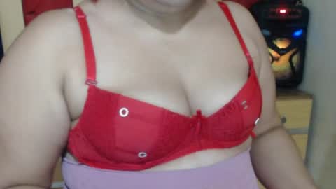 karolbb21 online show from 06.10.26