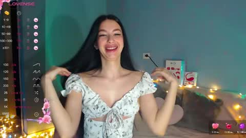 Snapshot of karolina_hottie_ chatting on 05.09.26 Kira online show from 05.09.26