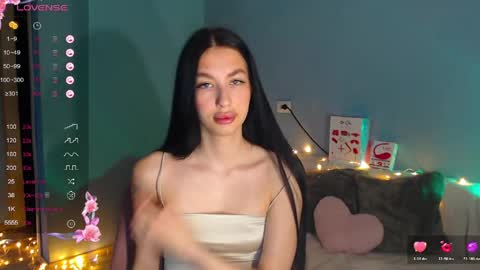 Snapshot of karolina_hottie_ chatting on 05.28.26 Kira online show from 05.28.26