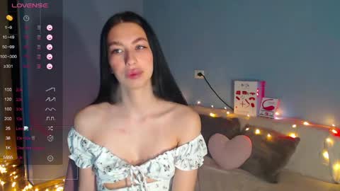 Snapshot of karolina_hottie_ chatting on 06.02.26 Kira online show from 06.02.26