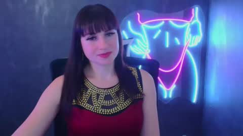 Snapshot of karolina_mia chatting on 12.02.24 Caroline online show from 12.02.24