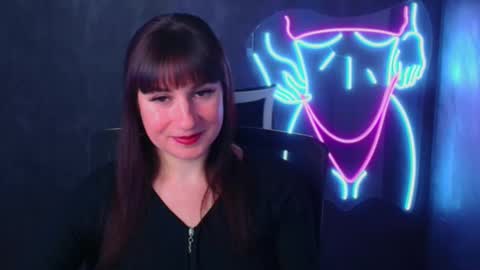 Snapshot of karolina_mia chatting on 12.18.24 Caroline online show from 12.18.24