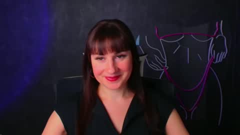 Snapshot of karolina_mia chatting on 12.20.24 Caroline online show from 12.20.24