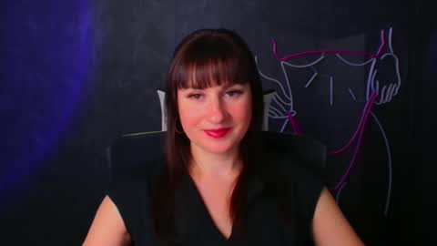 Snapshot of karolina_mia chatting on 12.20.24 Caroline online show from 12.20.24