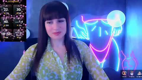 Snapshot of karolina_mia chatting on 03.05.25 Caroline online show from 03.05.25
