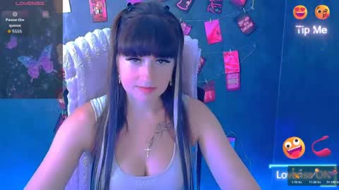 Caroline online show from 08.05.26