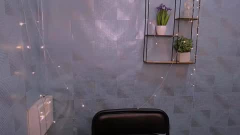 Karolina online show from 12.23.24