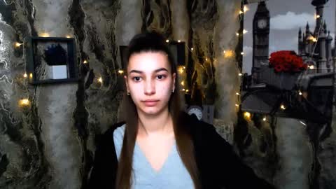 Karolina online show from 02.18.25