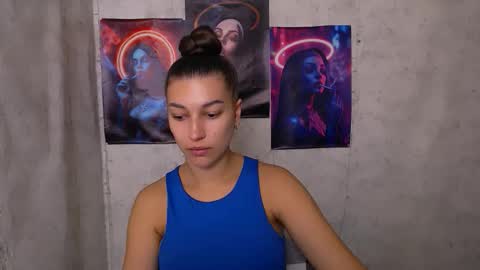 Karolina online show from 09.21.25