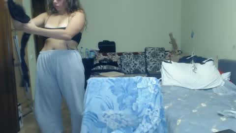 Mila online show from 12.05.24