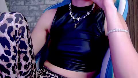 karoline121 online show from 03.05.25