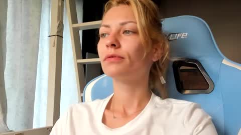 karoline121 online show from 09.11.25