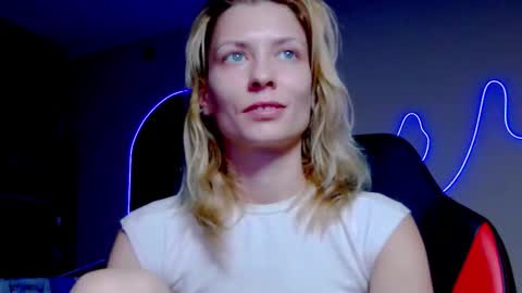 karoline121 online show from 10.13.25