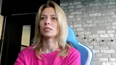 karoline121 online show from 11.13.25