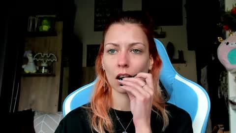 karoline121 online show from 04.29.26