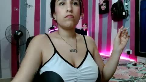 Snapshot of karoline_lov2 chatting on 06.15.26 karoline_lov2 online show from 06.15.26