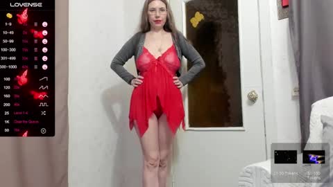 Snapshot of karolinecher chatting on 03.08.25 Karoline online show from 03.08.25