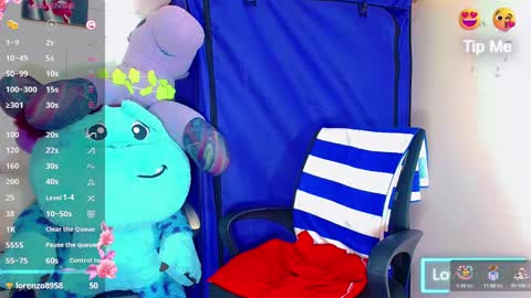 Snapshot of karoll_scoott chatting on 01.16.25 karol online show from 01.16.25