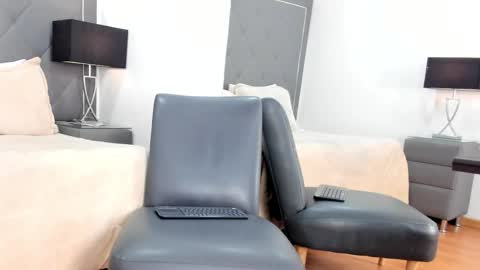 karolwest_ online show from 02.11.26