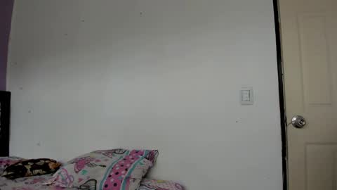 kassandra james online show from 02.24.25