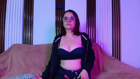 kassandra james online show from 02.21.26