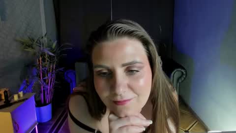Snapshot of kassandra_williams chatting on 06.26.26 Kassandra online show from 06.26.26