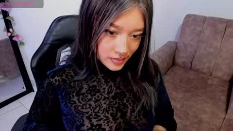 Snapshot of kat_apple chatting on 06.11.26 Alicia online show from 06.11.26