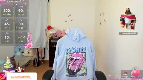 Snapshot of kat_ly_chan chatting on 12.30.24 Kat       online show from 12.30.24