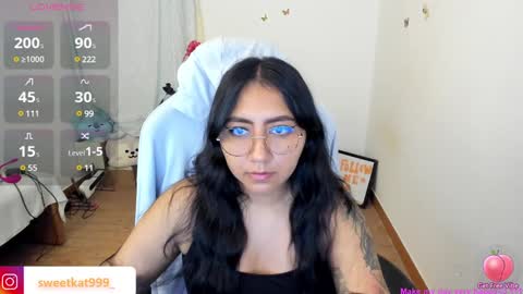 Snapshot of kat_ly_chan chatting on 02.06.25 Kat       online show from 02.06.25