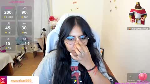 Snapshot of kat_ly_chan chatting on 02.10.25 Kat       online show from 02.10.25