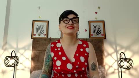 kat paradisse online show from 02.12.26