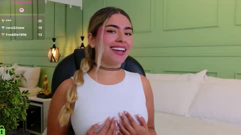 Snapshot of kataliina_18 chatting on 03.06.26 Kat online show from 03.06.26